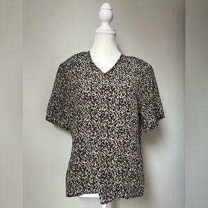 ANNA AND FRANK Vintage 100% Silk Animal Print Shoulder Pad Short Sleeve Size M‎
